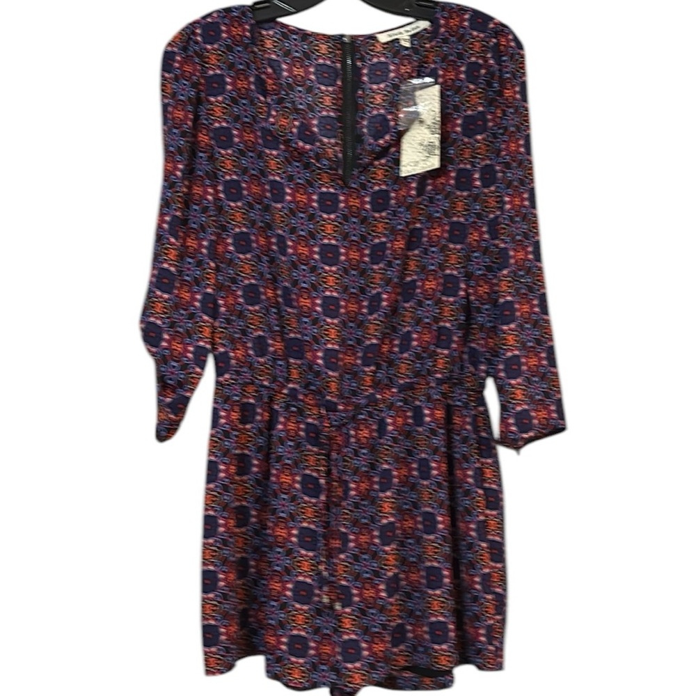 NWT Beautiful, colorfull, long sleeved romper Size Small